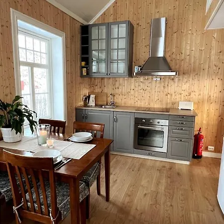 Gardsleilighet 公寓 韦尔达尔